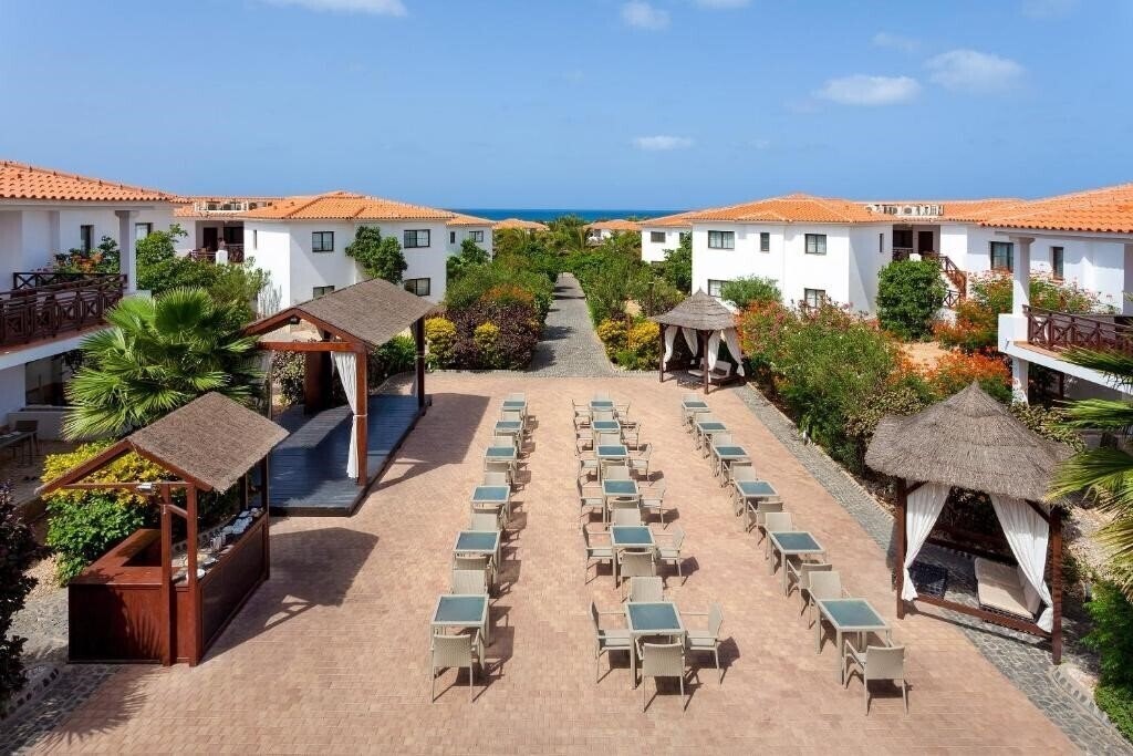 Территория Melia Tortuga Beach 5*