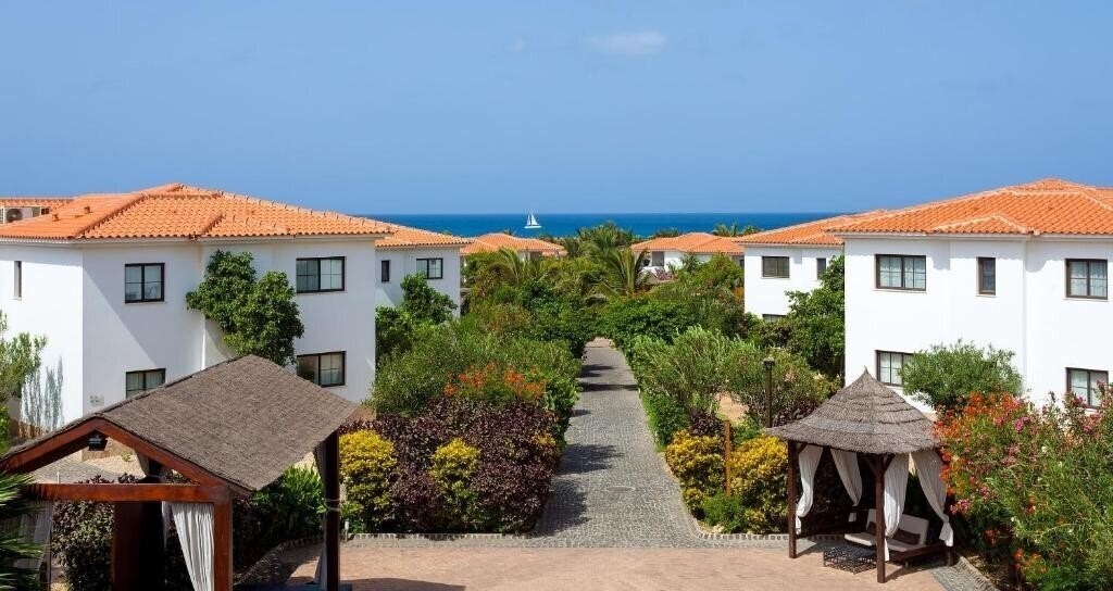 Апартаменты Melia Tortuga Beach 5*