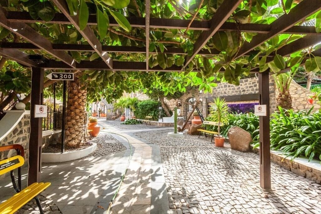 Панорама Odjo D’agua 3*