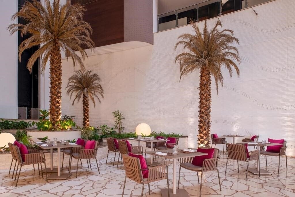 Вид Crowne Plaza Doha - The Business Park, an IHG Hotel 5*