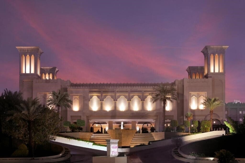 Готель Grand Hyatt Doha Hotel And Residences 5*