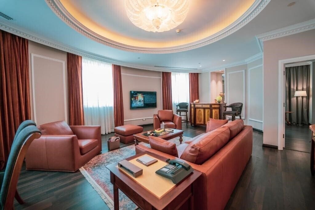 Апартаменты Millennium Hotel Doha 5*