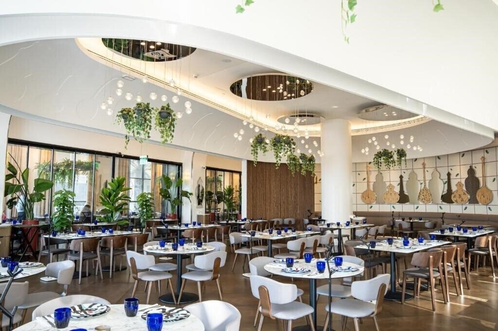 Апартаменты Millennium Hotel Doha 5*