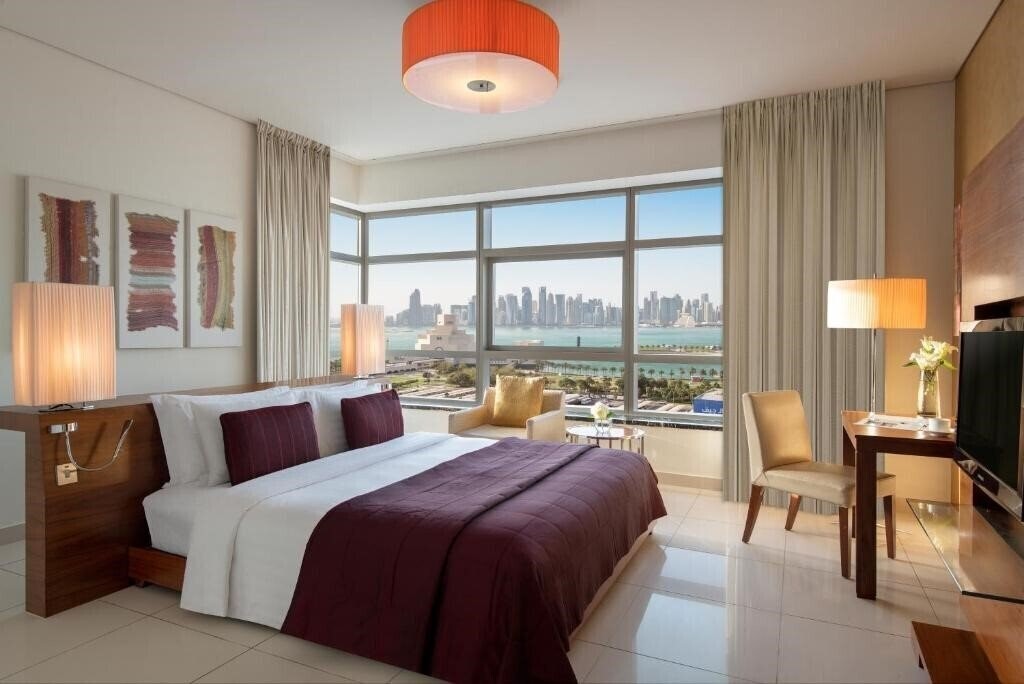Территория Fraser Suites Doha 5*