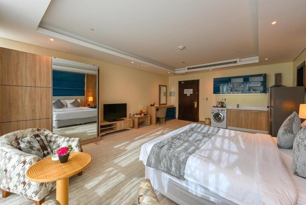 Вид Al Mansour Suites Hotel 4*