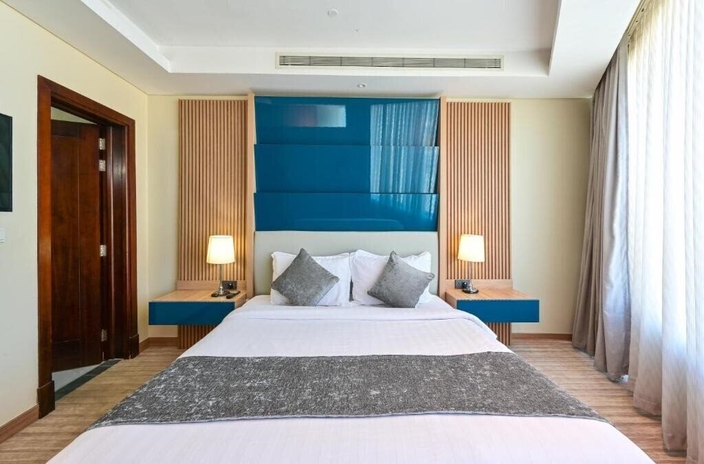 Панорама Al Mansour Suites Hotel 4*