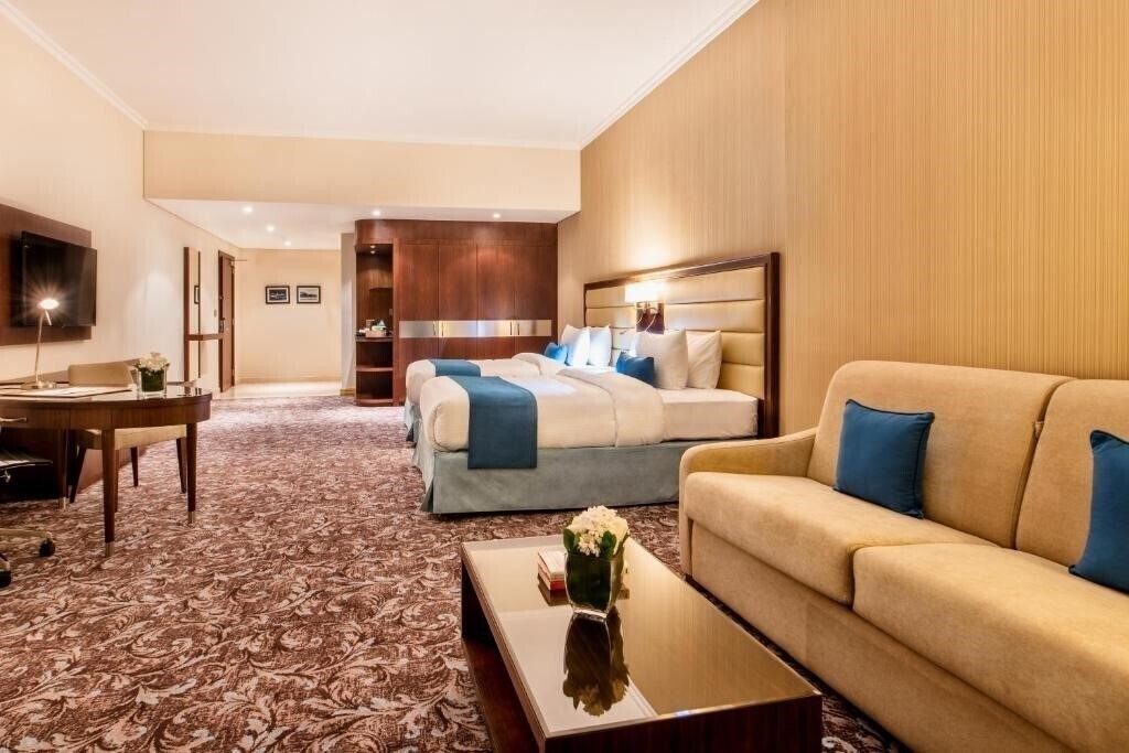 Вид Golden Tulip Doha 5*