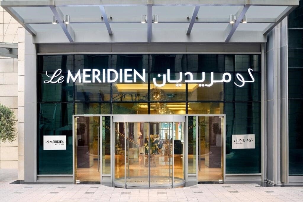 Апартаменты Le Meridien City Center Doha 5*