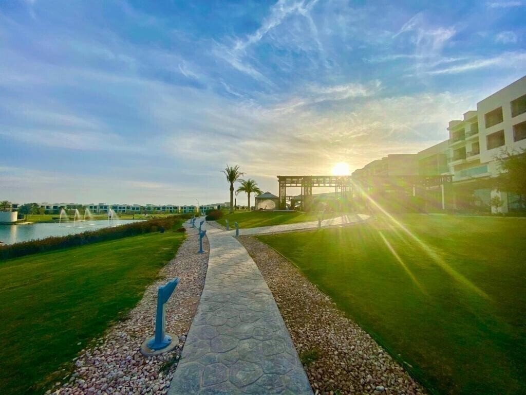 Апартаменти Retaj Salwa Resort & SPA (ex. Vichy C'Elestins Spa Resort) 5*