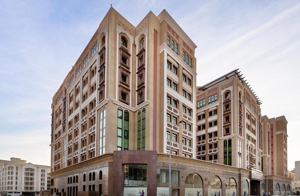 Отель La Maison Hotel Doha 4*