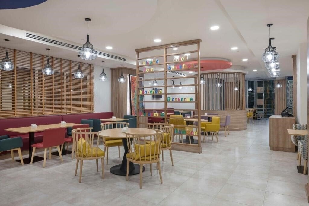 Изображение Hampton By Hilton Doha Old Town 3*