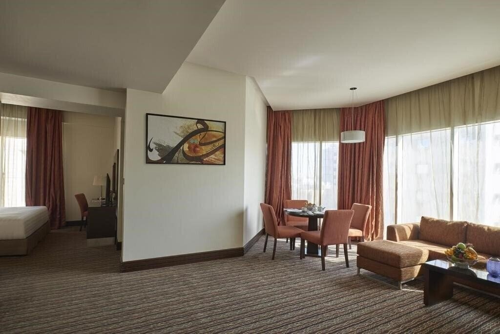 Территория Safir Doha Hotel 4*