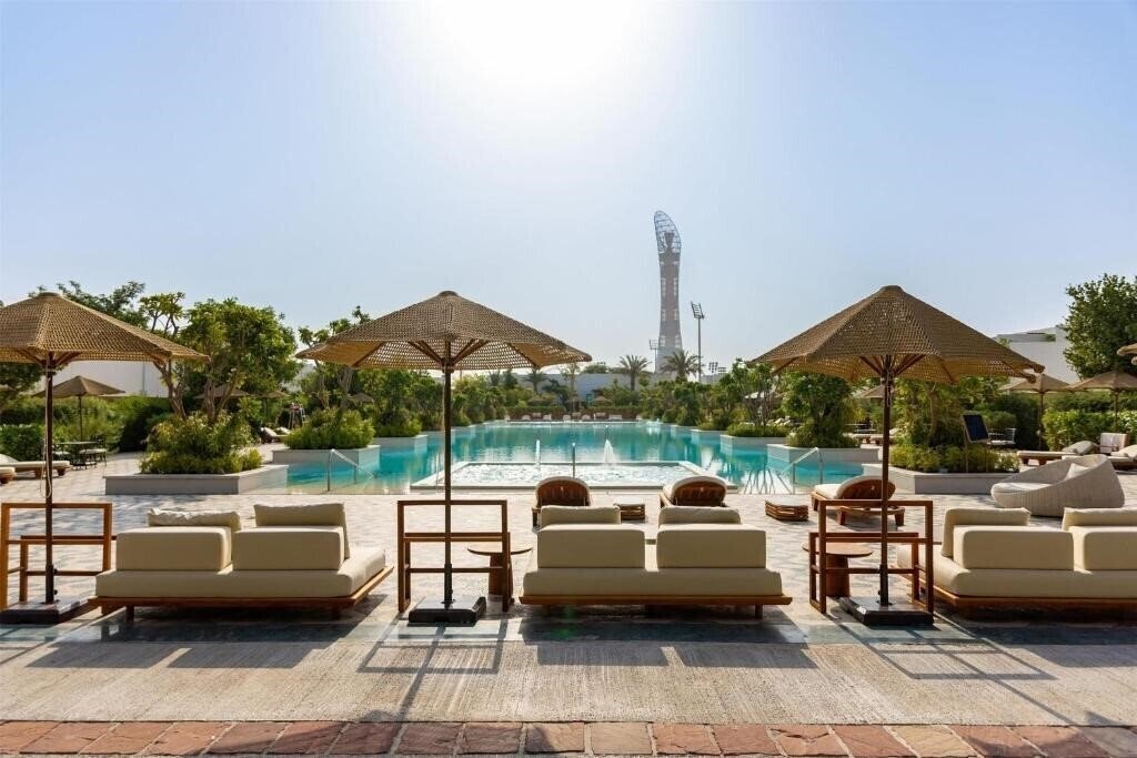 Отель Maysan Doha, Lxr Hotels & Resorts 5*