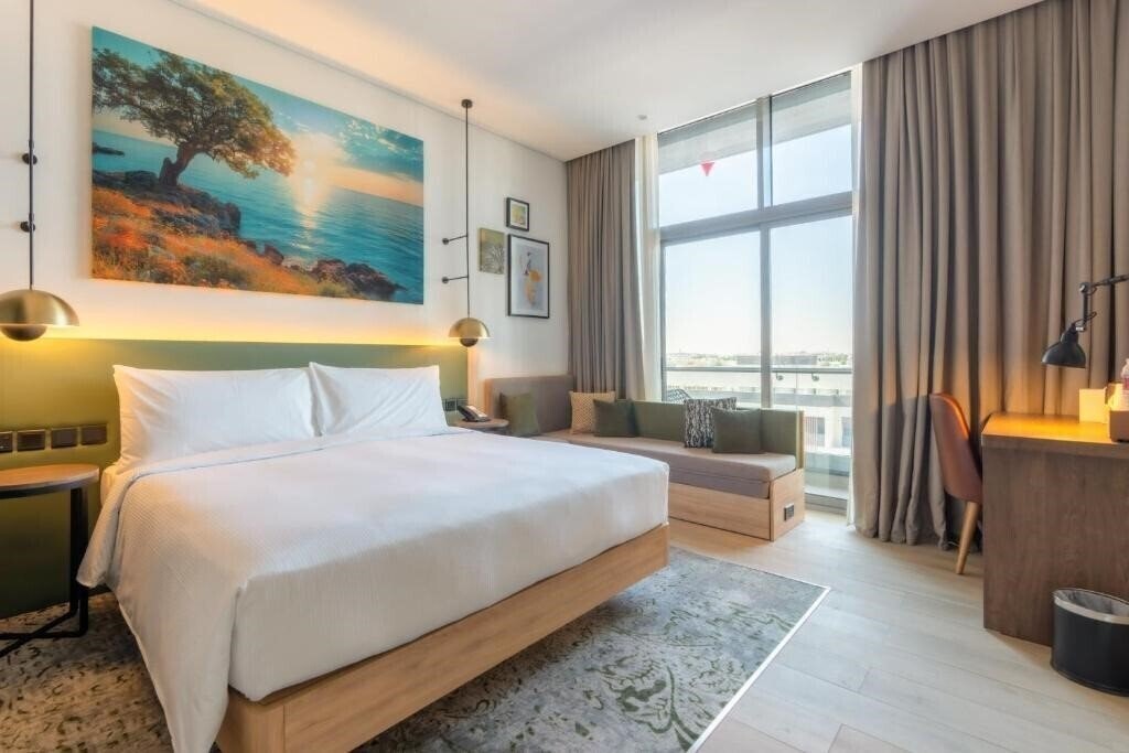 Фото West Walk Retaj Hotel 4*