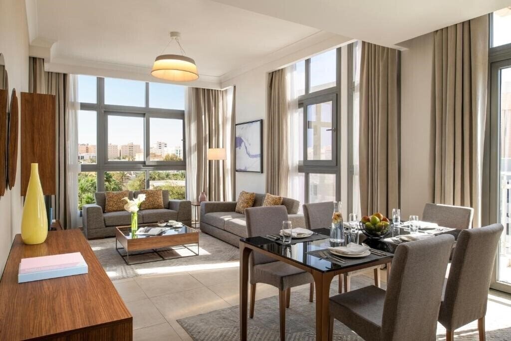 Территория Marriott Executive Apartments Doha, Le Mirage City Walk 4*