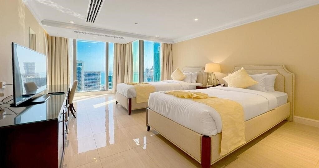 Фото Westpac Hotel & Suites 4*