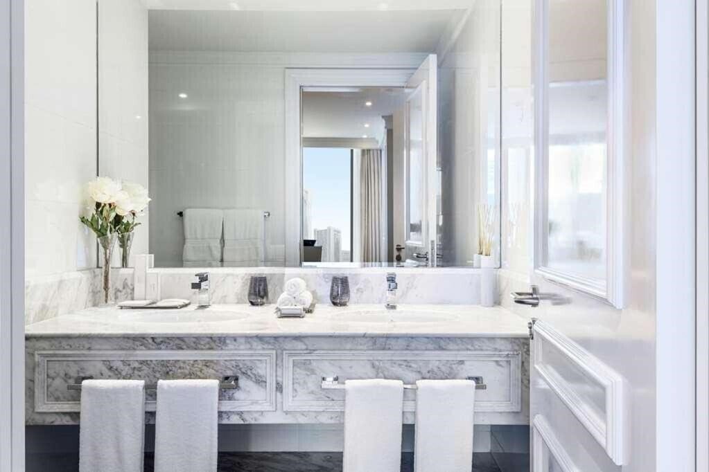 Фотография Westpac Hotel & Suites 4*