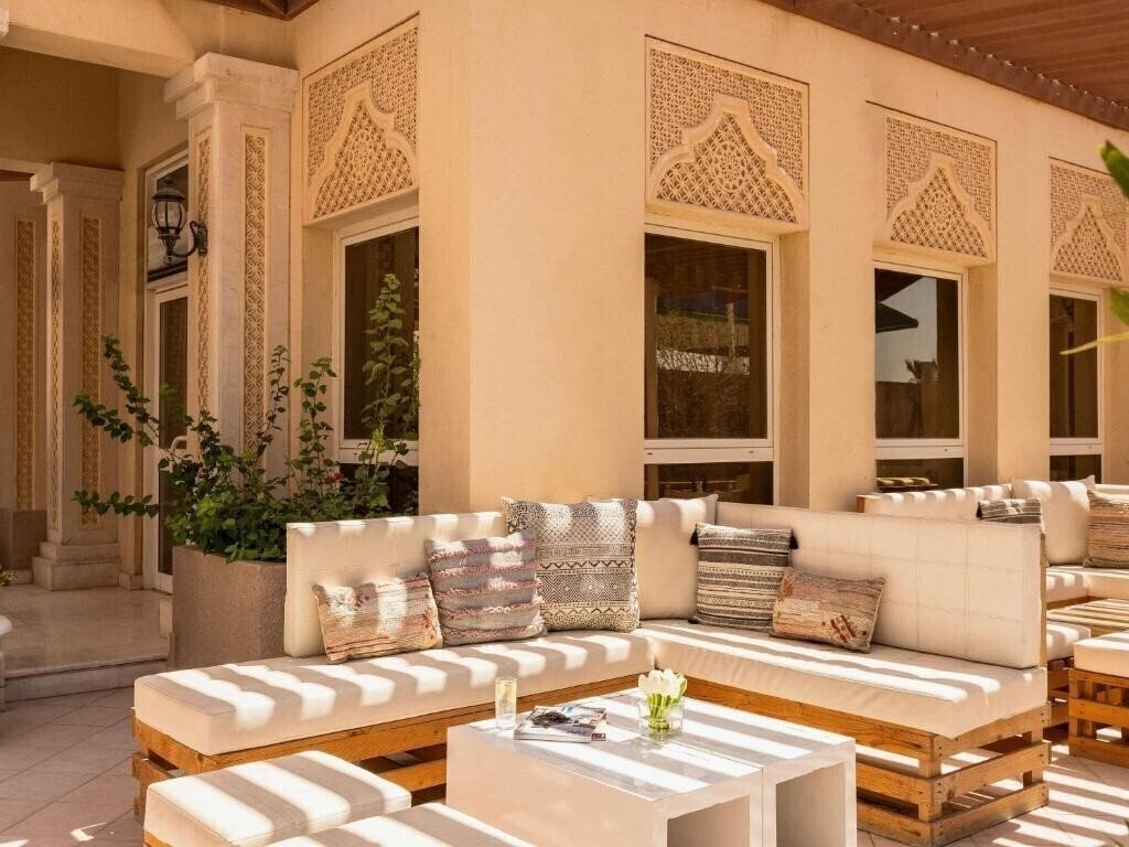 Территория Movenpick 4*