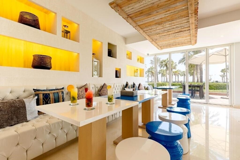 Апартаменты Sealine Beach Resort 5*