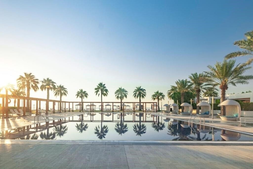 Панорама Sealine Beach Resort 5*