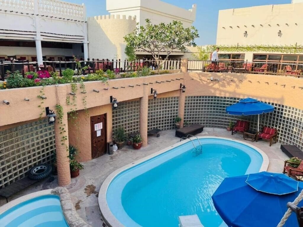 Апартаменти Al Liwan Suites 4*
