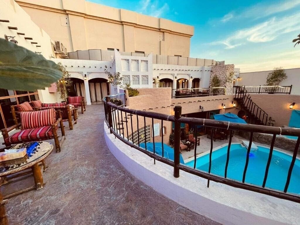 Панорама Al Liwan Suites 4*