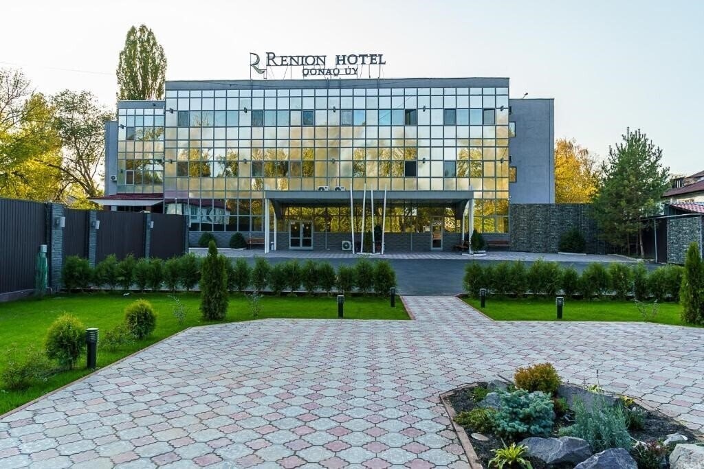 Готель Renion Hotel 3*