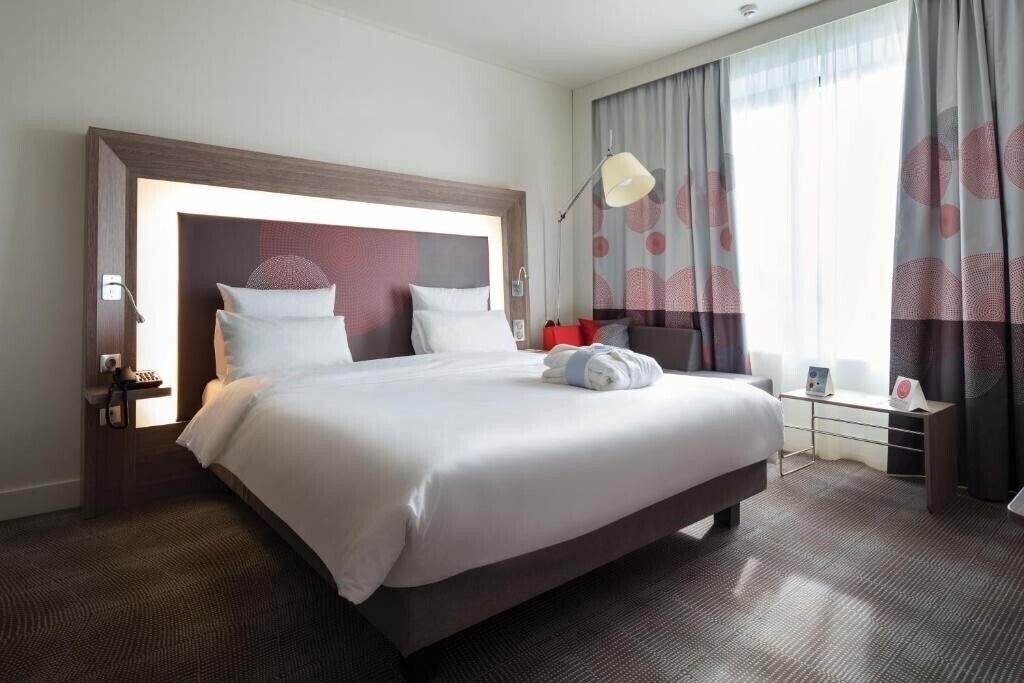 Територія Novotel Almaty City Center 4*