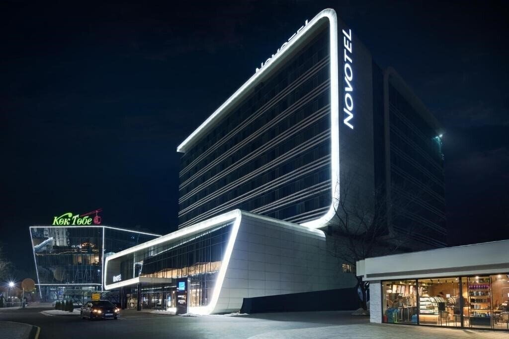 Апартаменти Novotel Almaty City Center 4*