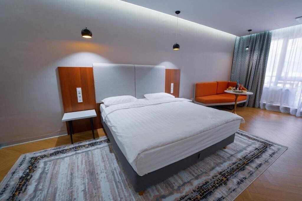 Апартаменти Kazzhol Park 4*