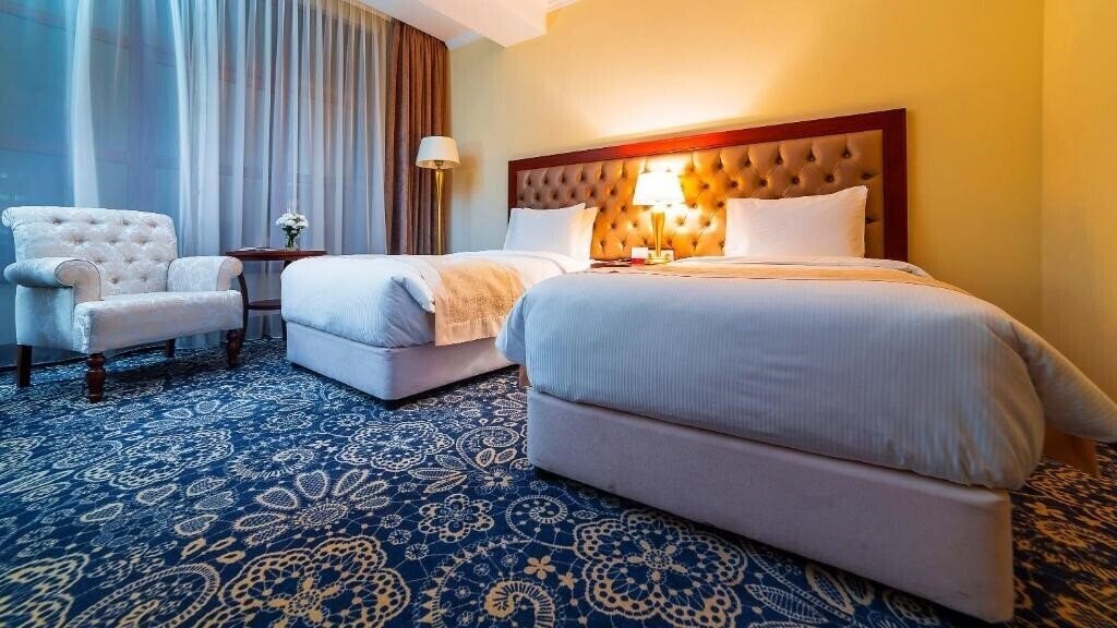 Панорама Ramada Almaty 4*