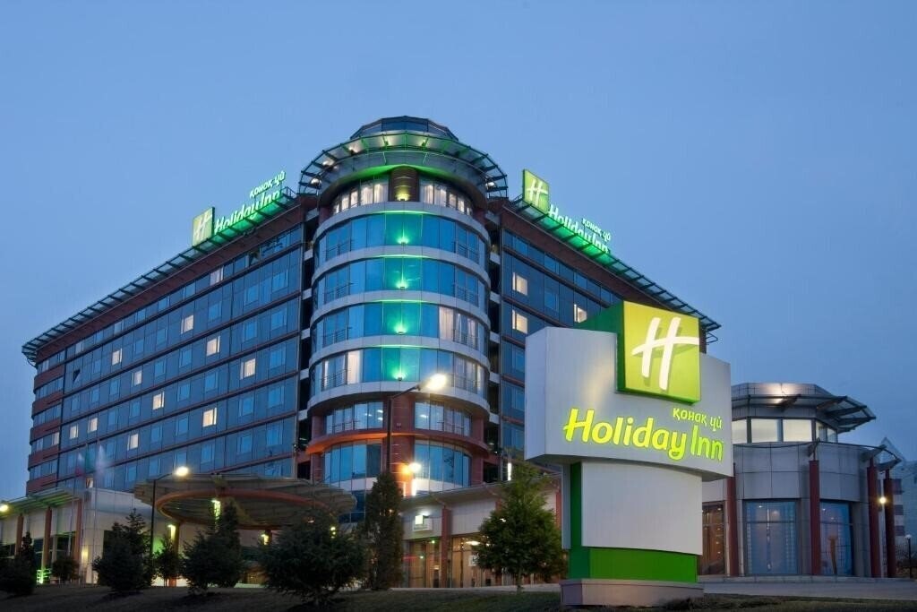 Готель Holiday Inn Almaty 3*