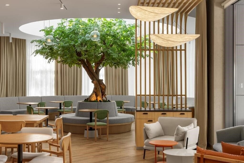 Вид Holiday Inn Almaty 3*