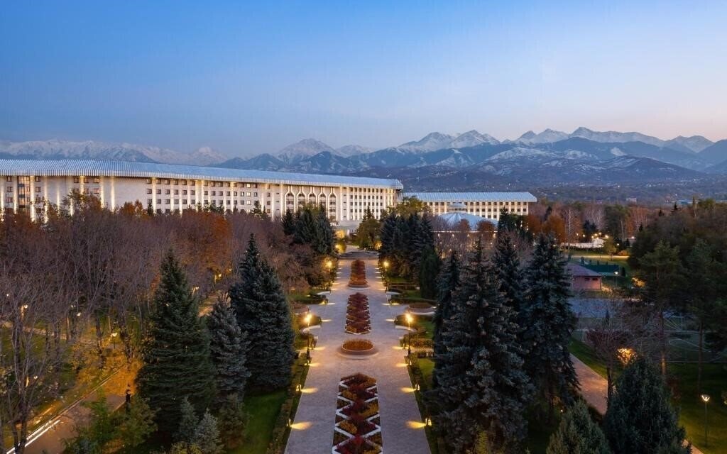 Територія Swissotel Wellness Resort Alatau Almaty 5*