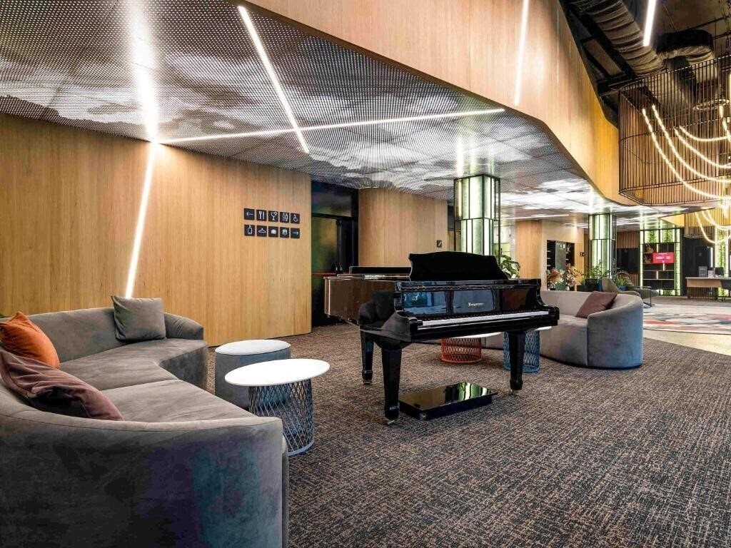 Територія Novotel Living Almaty Jetisu 4*