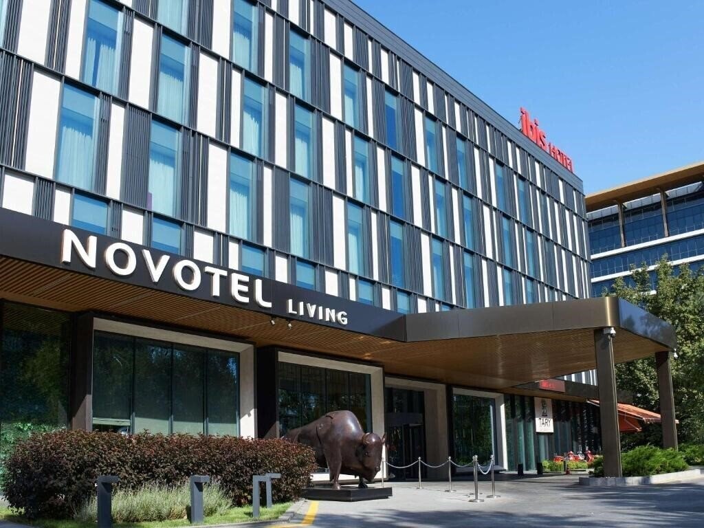 Панорама Novotel Living Almaty Jetisu 4*