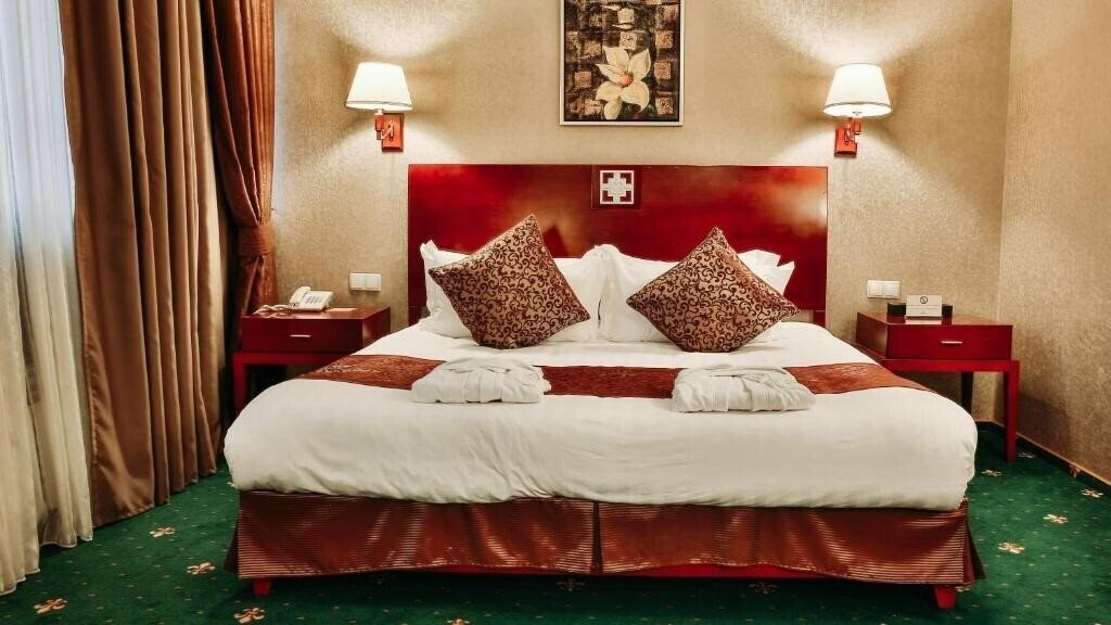 Територія Goldman Empire Hotel 4*