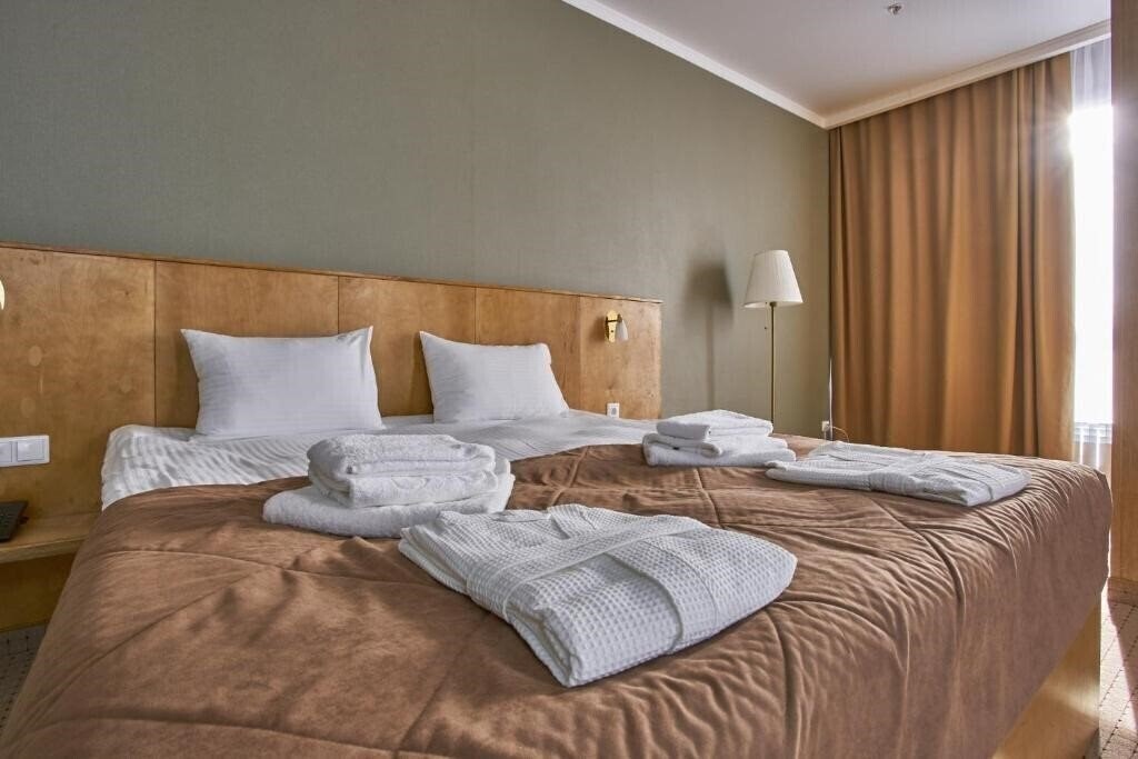Апартаменти Altyn Eco Park 4*