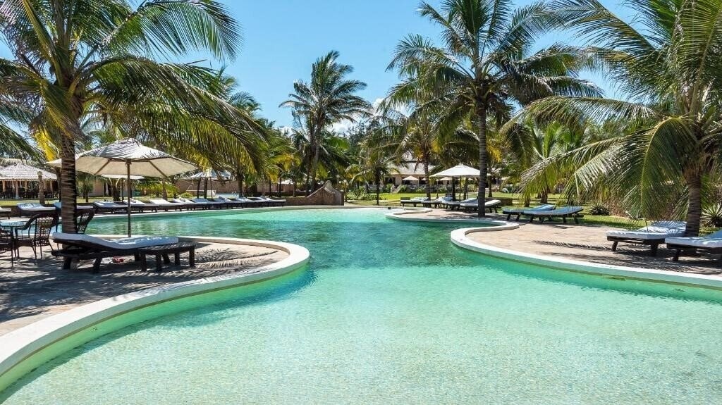 Фото Ocean Beach Resort & Spa 5*