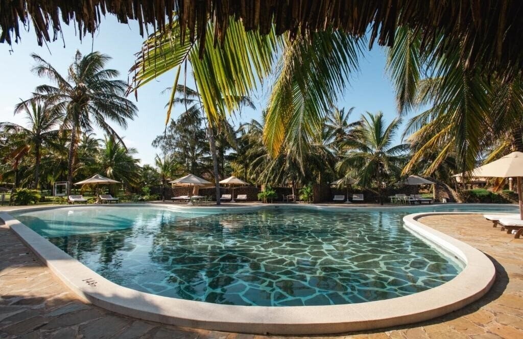 Панорама Ocean Beach Resort & Spa 5*