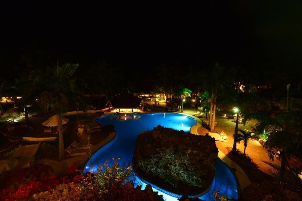 Фото Diani Reef Beach Resort & SPA 5*