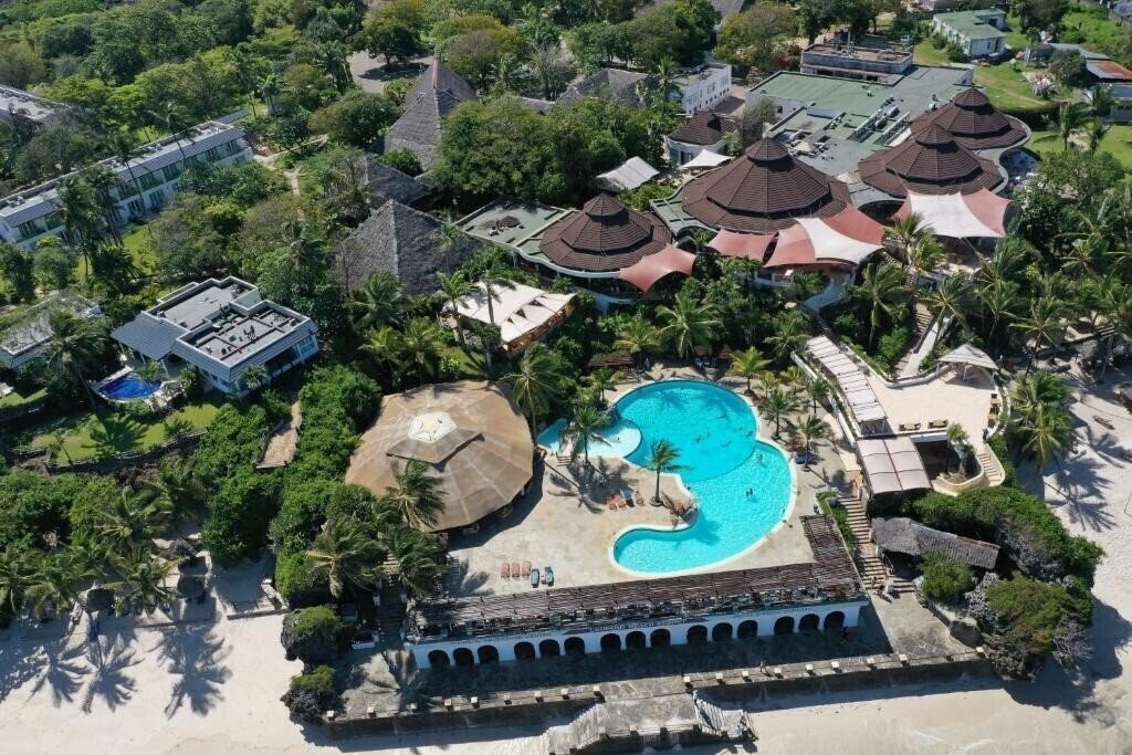 Панорама Leopard Beach Resort 5*