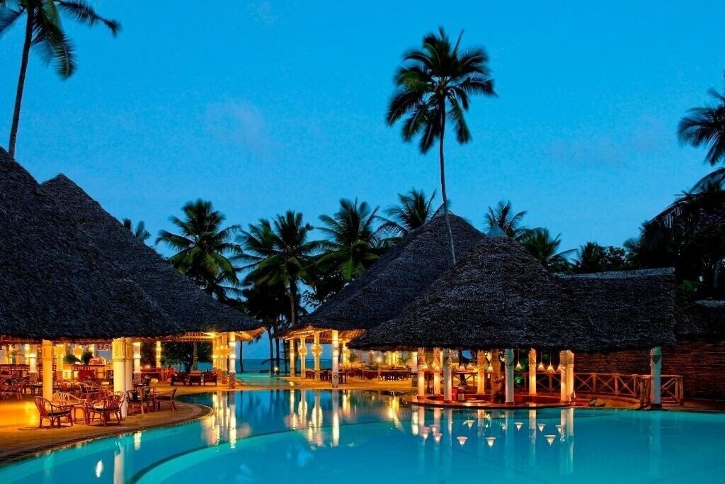 Отель Neptune Village Beach Resort & SPA 4*