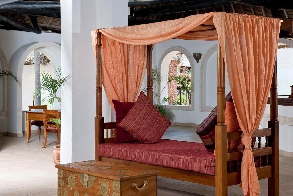 Фото Neptune Village Beach Resort & SPA 4*
