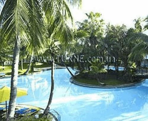 Готель Whitesands 4*