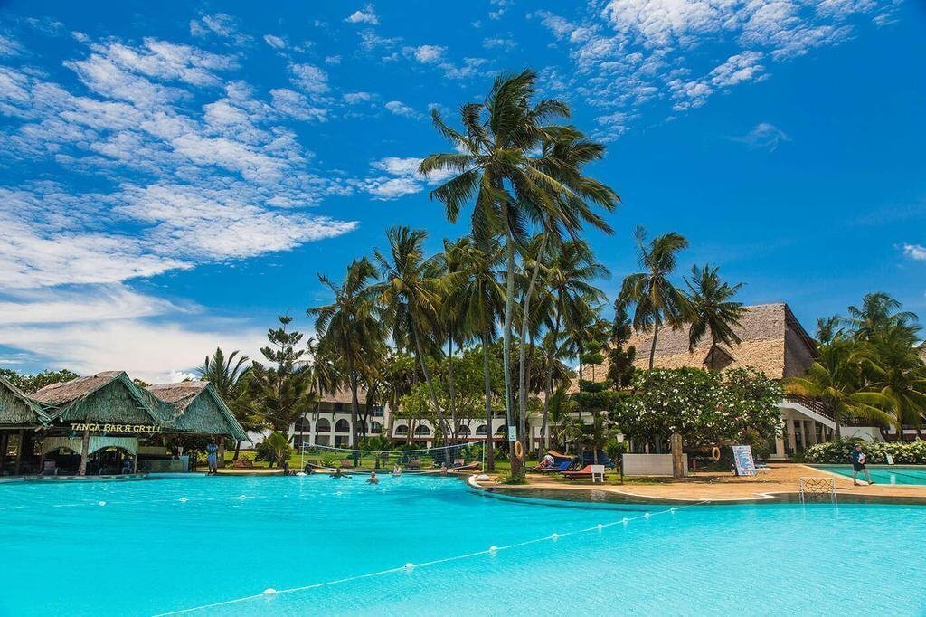 Фото The Reef Hotel 3*