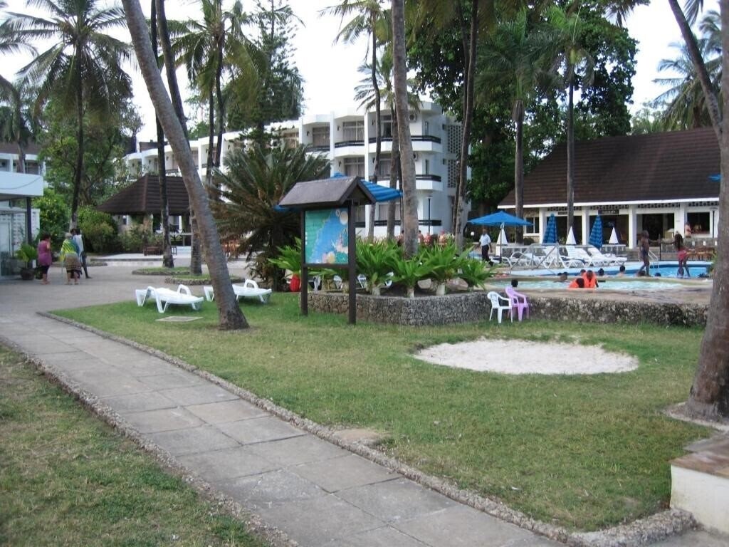 Панорама Kenya Bay Beach 3*