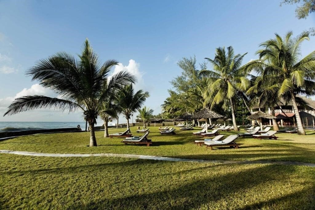 Апартаменти Neptune Palm Beach Boutique Resort & SPA 4*