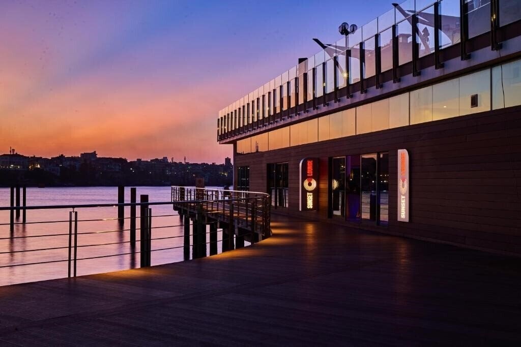 Вид English Point Marina 5*