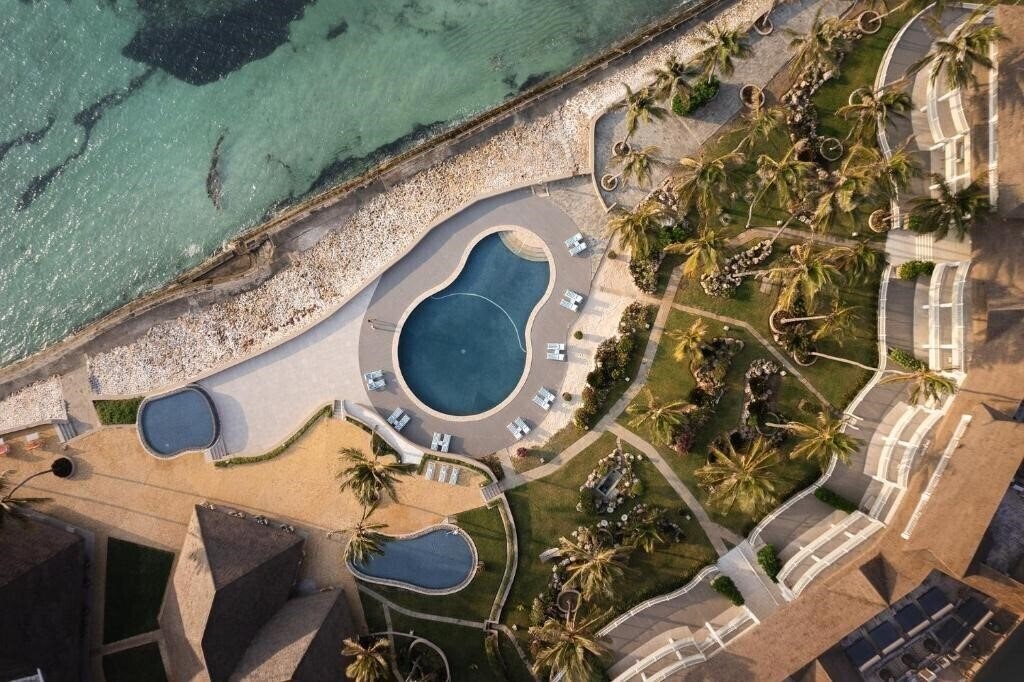 Вид Hemingways Watamu 5*